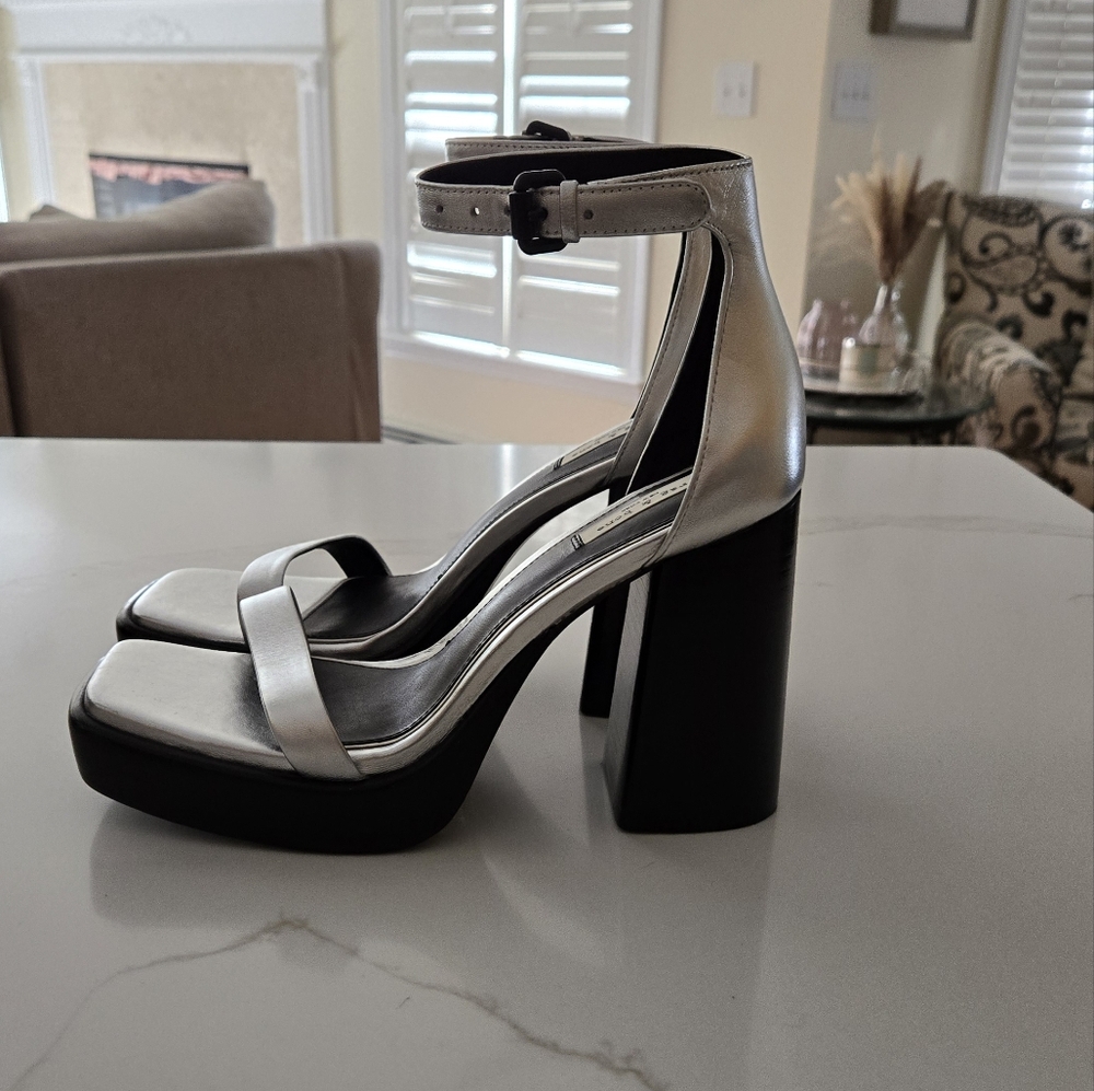 NWT rag & bone Silver Matrix Ankle Strap Open Toe Shoe